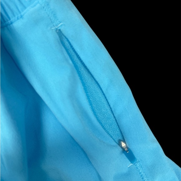 Lululemon Hotty Shorts - Picture 6 of 10